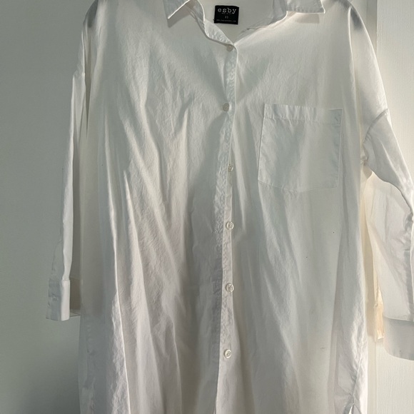 Esby Sarah Shirt in White - Picture 2 of 3